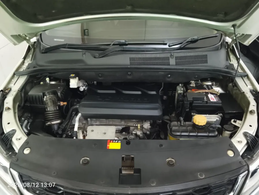 Foto Mobil Bekas Mesin Wuling Cortez 1.5 L T Lux tahun 2019